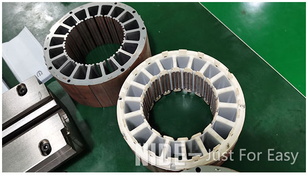 Vertical BLDC Motor Stator Paper Inserting Machine